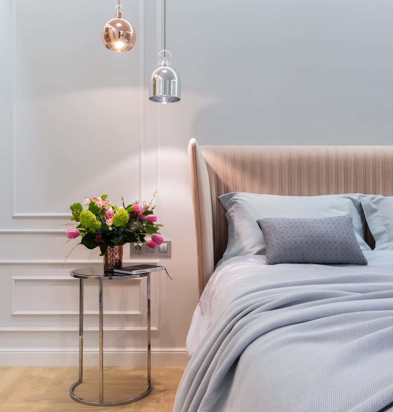 small side table decorating ideas