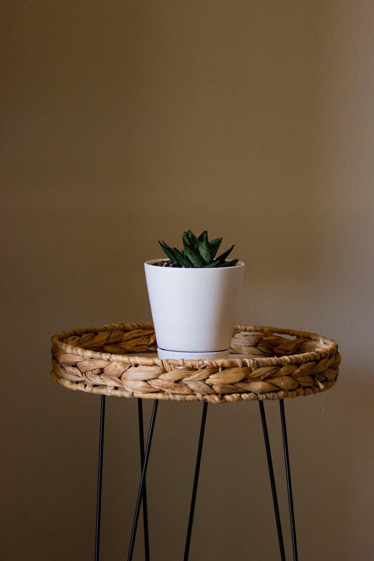 standalone wicker stool