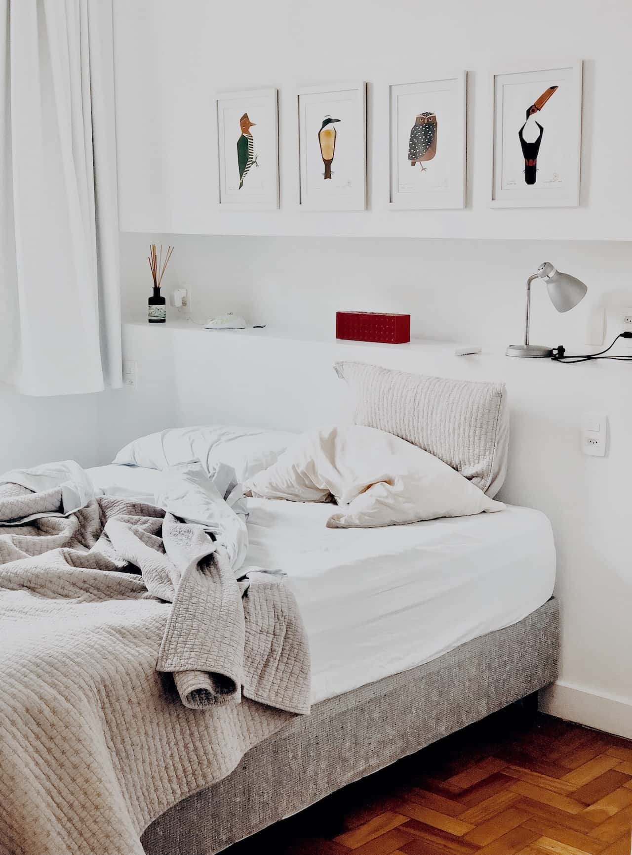 stylish pictures wall design