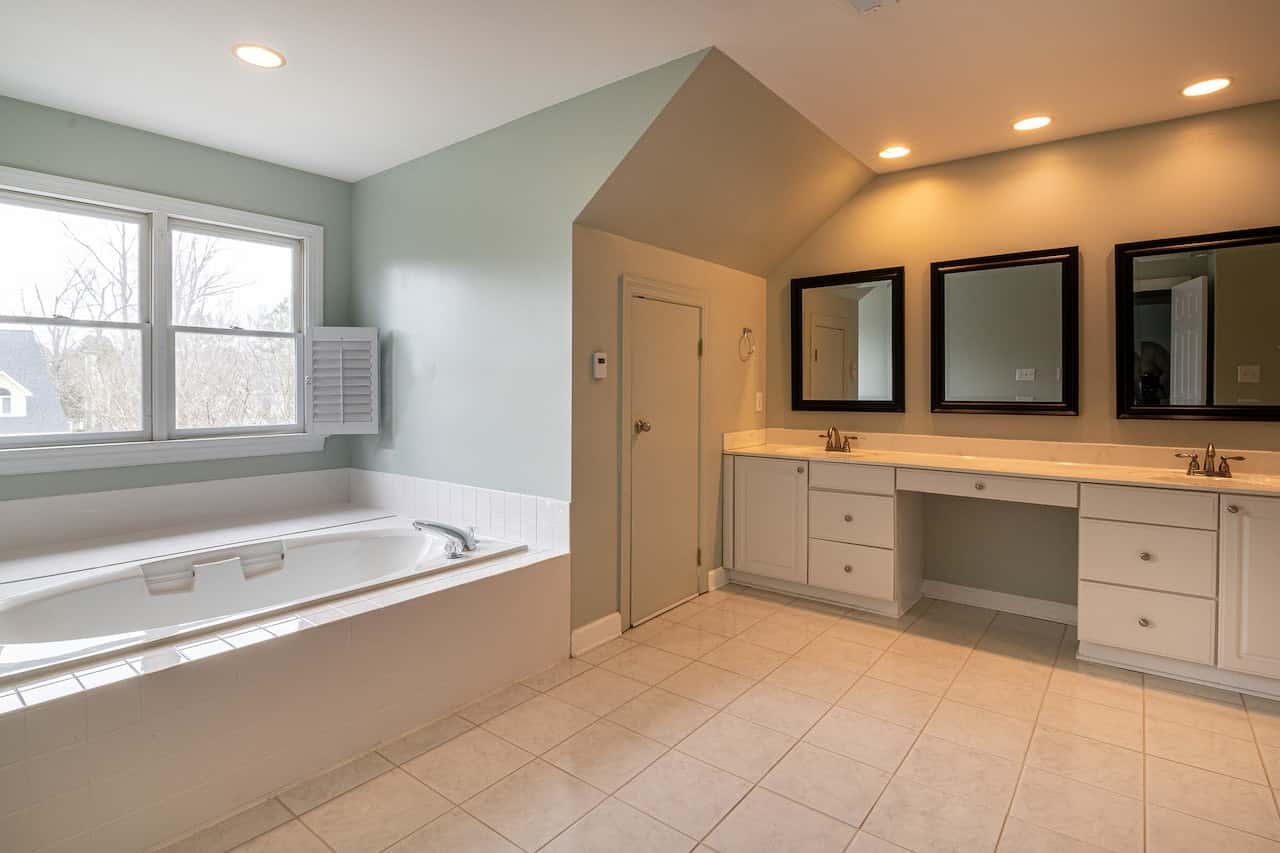 symmetrical bathroom cabinet design i