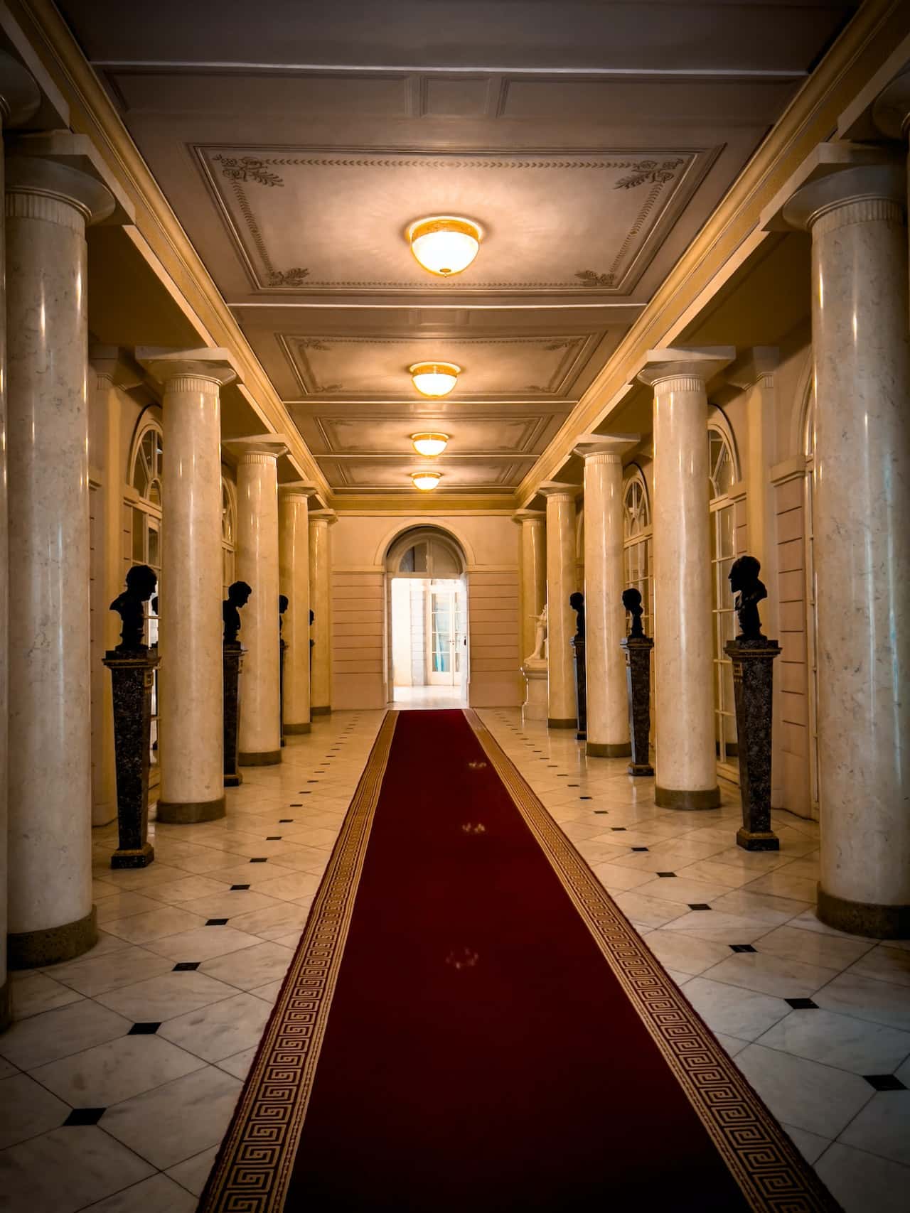 symmetrical pillars