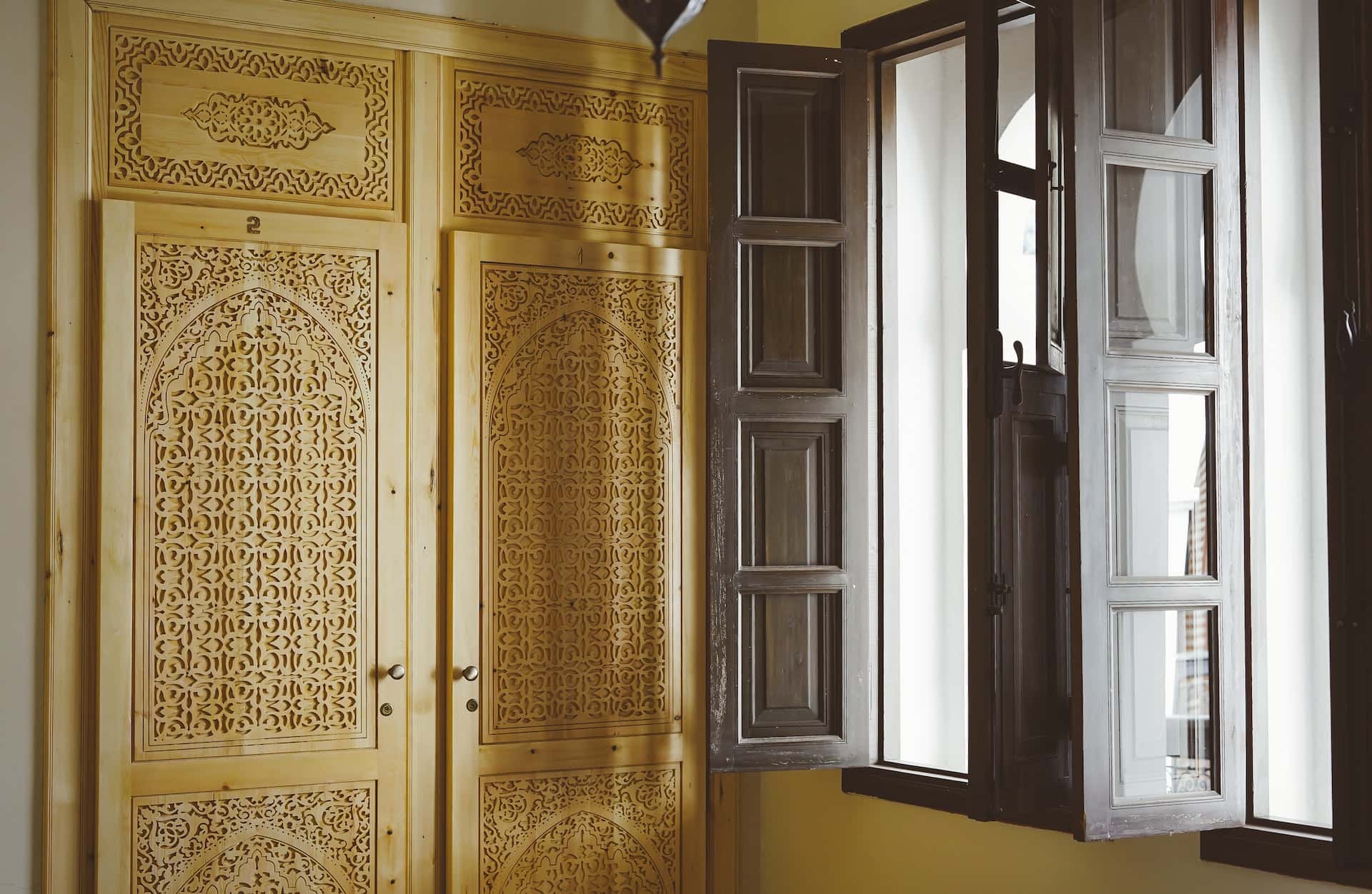 wardrobe laminate designs with jali