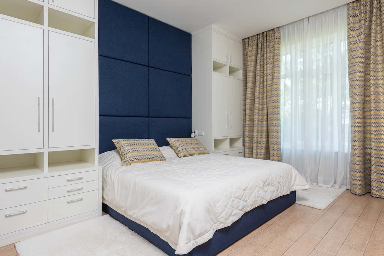 white and gold cabinet