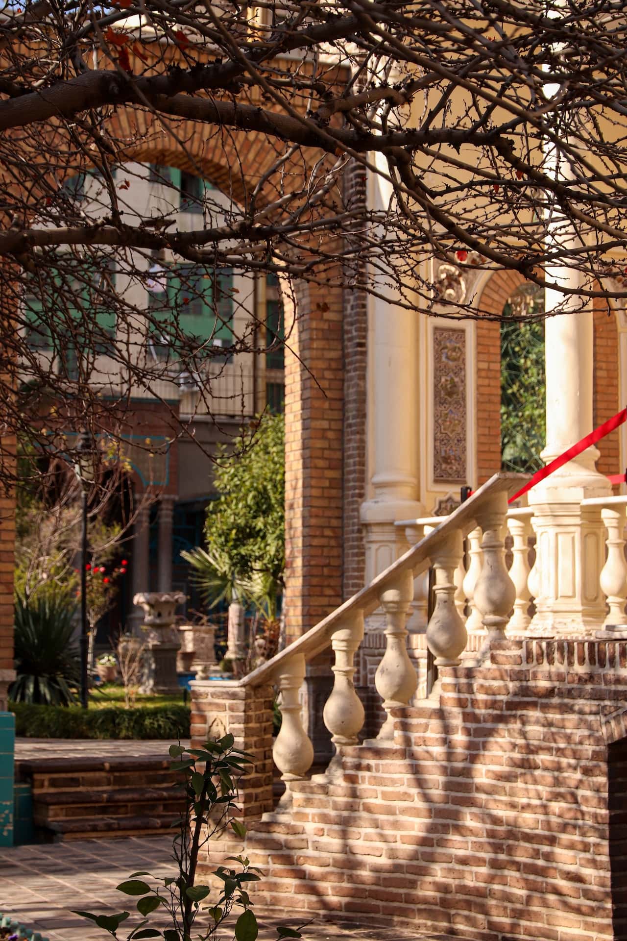 wide outside stairs design