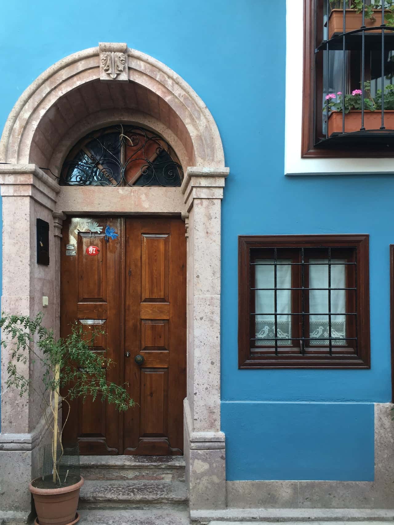 wood vs fibreglass front door