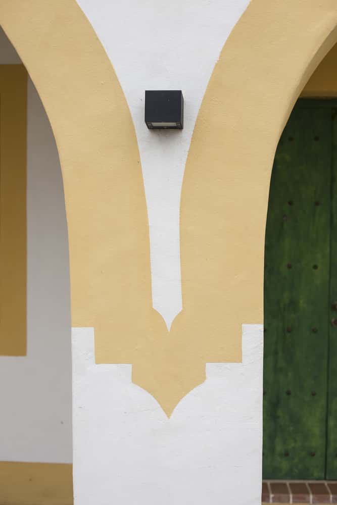 european style pillar design