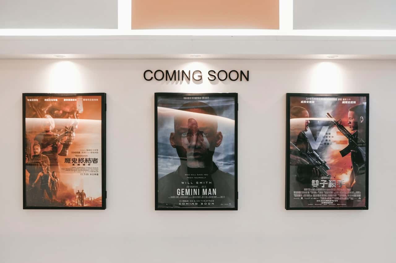 movie style theme for your hostel room