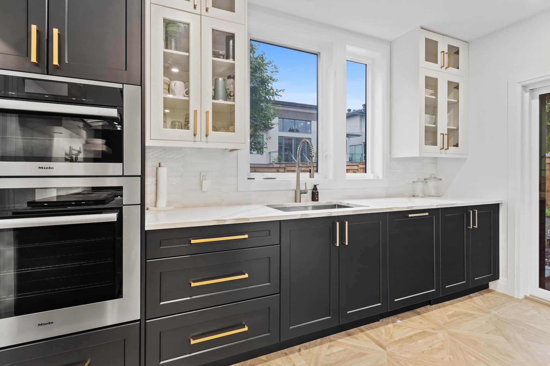 gold hardware in kitchen