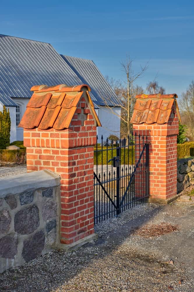 pillar designs with bricks for a rustic touch