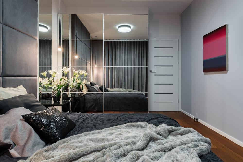 Mirrored wardrobe position and cupboard direction as per Vastu rules India