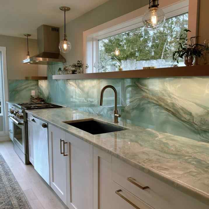 Green glass kitchen wall tile backsplash design