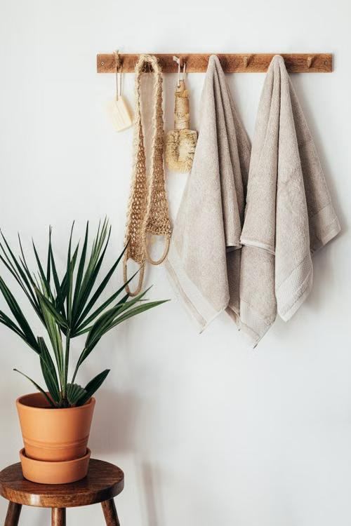 Wooden peg towel rack small bathroom